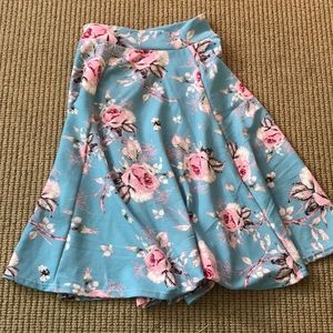 Rose twirly skirt S